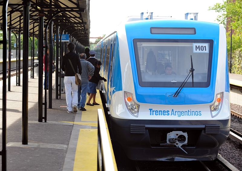 Uno de los 12 nuevos coches 0 km del ramal Retiro-Tigre, en Buenos Aires. Crédito: cfkargentina.com